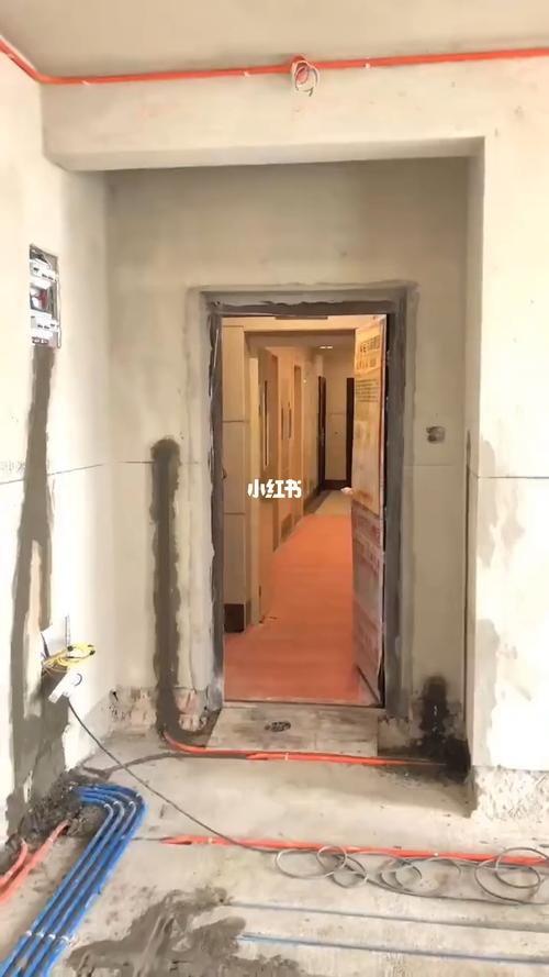 水电验收完成后，卫生间防水涂料施工的标准化流程与关键要点